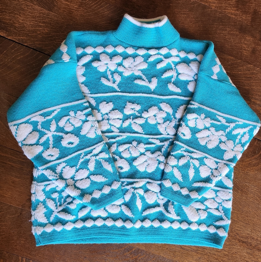 Vintage Castle Square Floral Sweater Mock Turtle Neck 3/4 sleeve